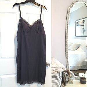 Vanity Fair black slip chemise lace trim size 22" 40/46 Teddy